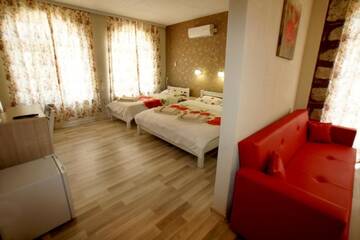Семейный люкс в Отеле Hotel Divna